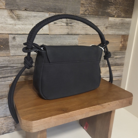 Cee Klein Sleek Black Shoulder Bag with Adjustable Braided Straps - Picture 5 of 5